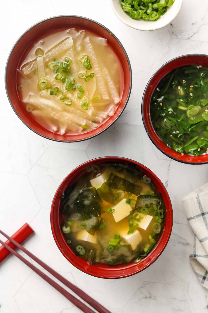 Authentic Vegan Miso Soup (Healthy + Easy) - Okonomi Kitchen